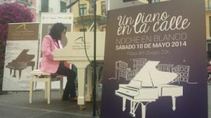 NOCHE EN BLANCO 2014: UN PIANO EN LA CALLE